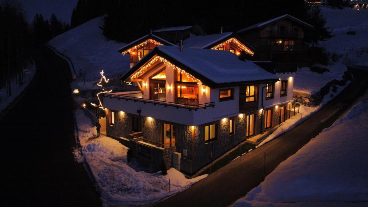 Holzlodge Deluxe Radstadt Exterior photo