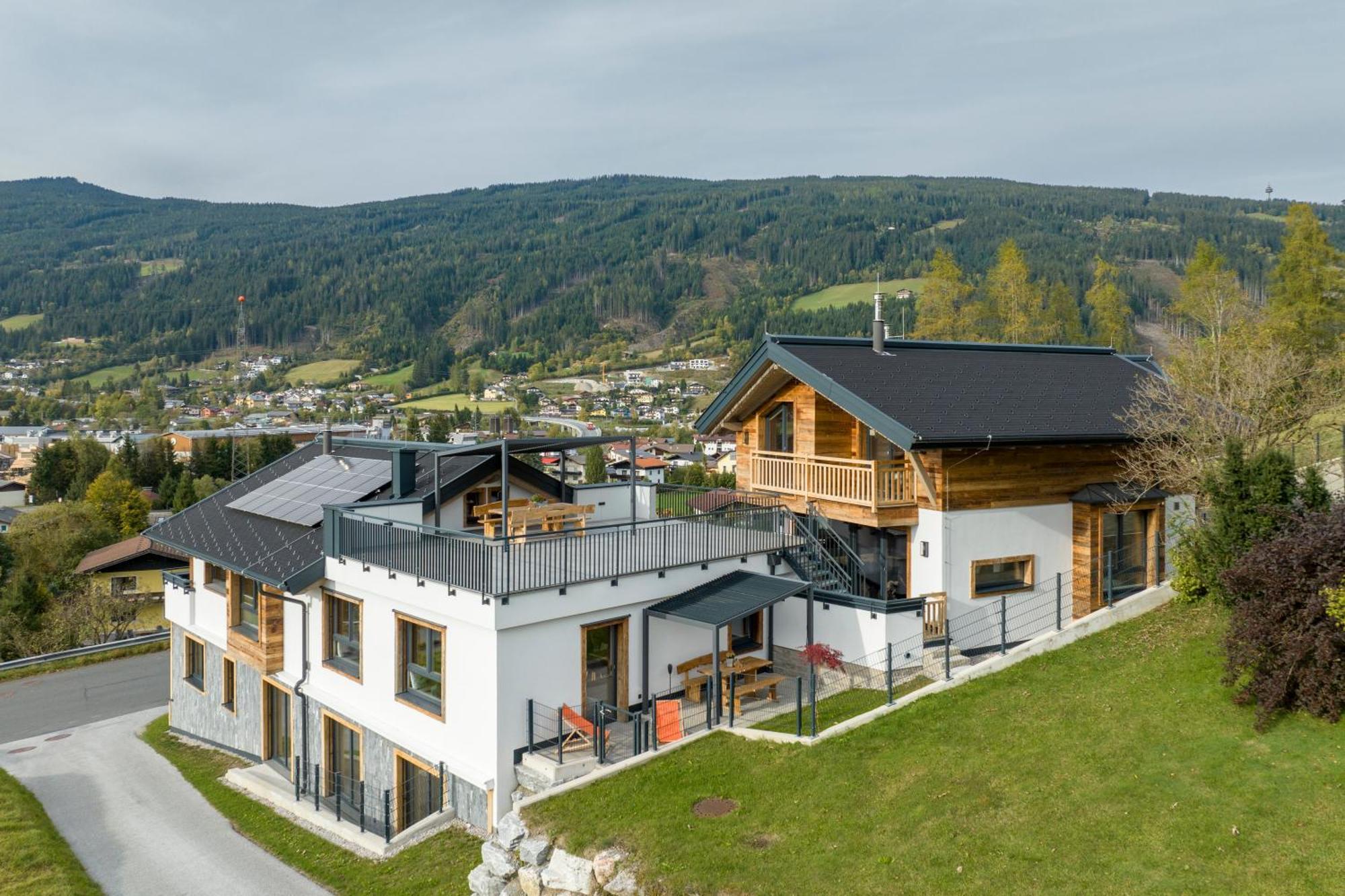 Holzlodge Deluxe Radstadt Exterior photo